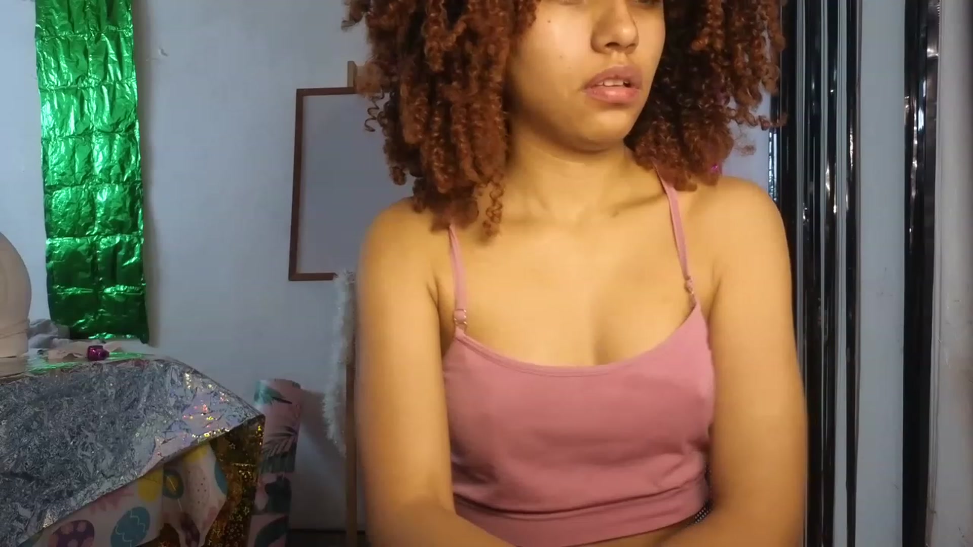 Gallery image thumbnail from Cofewithmilk's myfreecams stream on, 06/07/2023, 15:19 image 15 of 20