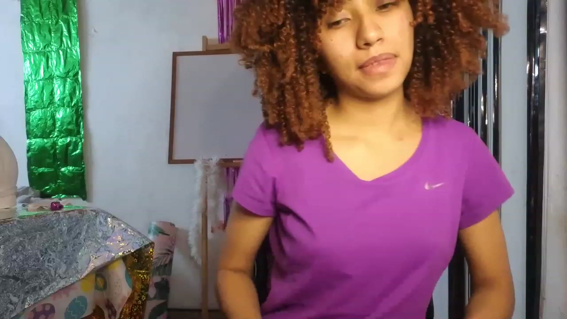 Gallery image thumbnail from Cofewithmilk's myfreecams stream on, 06/07/2023, 15:19 image 9 of 20