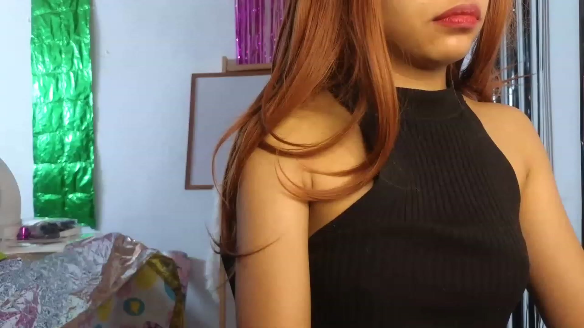 Gallery image thumbnail from Cofewithmilk's myfreecams stream on, 06/08/2023, 18:19 image 15 of 20