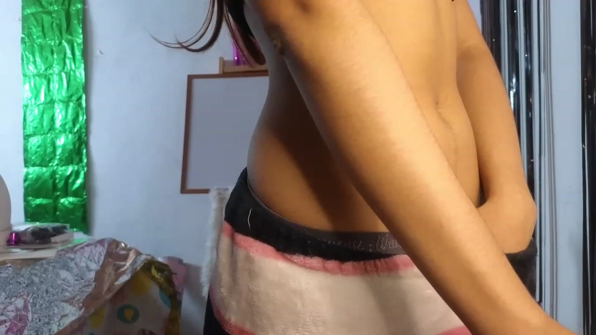 Gallery image thumbnail from Cofewithmilk's myfreecams stream on, 06/08/2023, 18:19 image 14 of 20