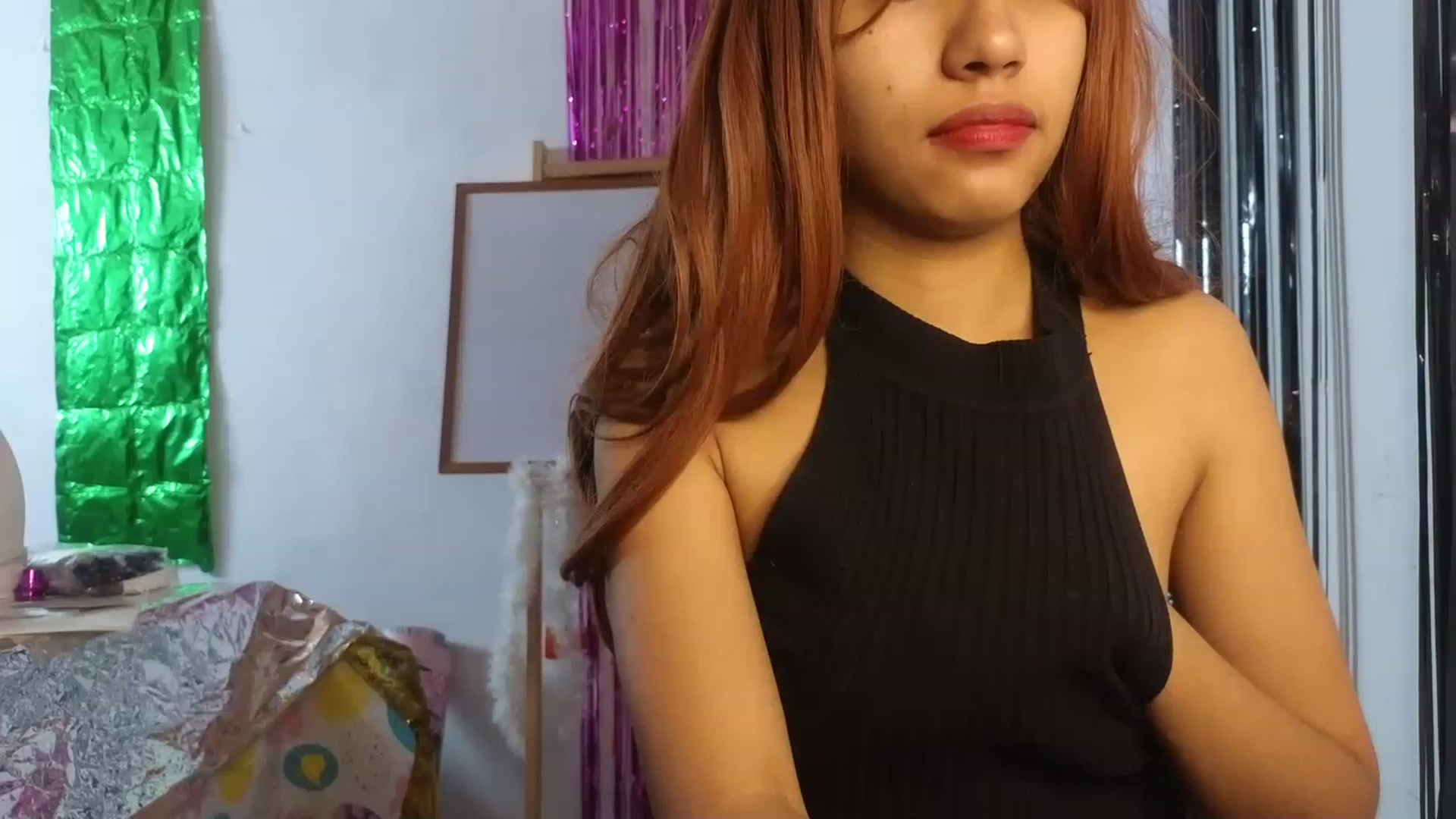 Gallery image thumbnail from Cofewithmilk's myfreecams stream on, 06/08/2023, 18:19 image 13 of 20