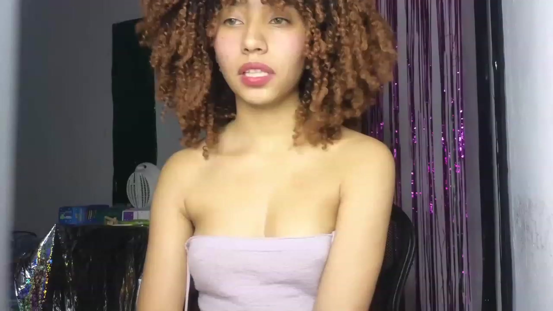 Gallery image thumbnail from Cofewithmilk's myfreecams stream on, 06/09/2023, 02:50 image 20 of 20