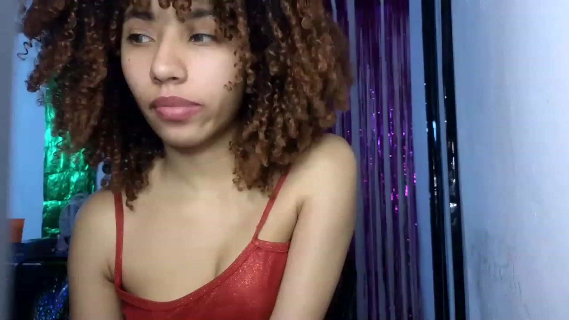 Gallery image thumbnail from Cofewithmilk's myfreecams stream on, 06/10/2023, 17:55 image 4 of 20