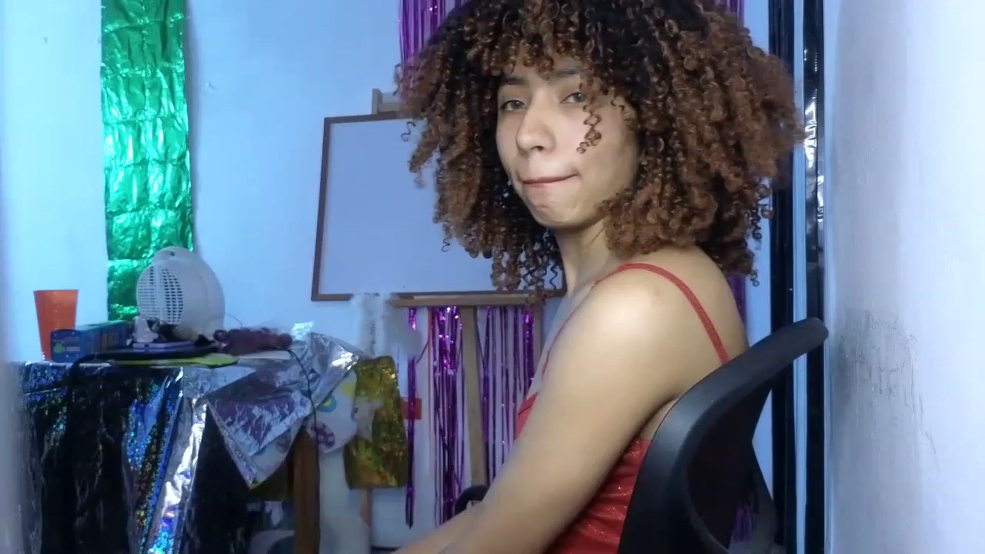 Gallery image thumbnail from Cofewithmilk's myfreecams stream on, 06/10/2023, 17:55 image 20 of 20
