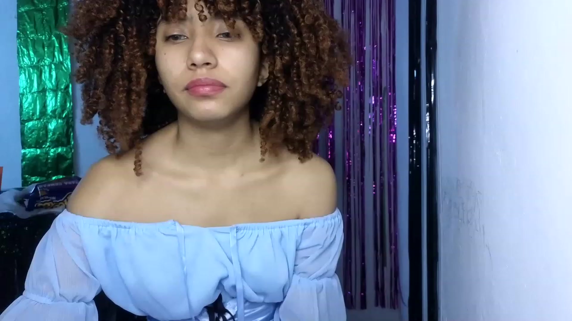 Gallery image thumbnail from Cofewithmilk's myfreecams stream on, 06/11/2023, 16:34 image 12 of 20