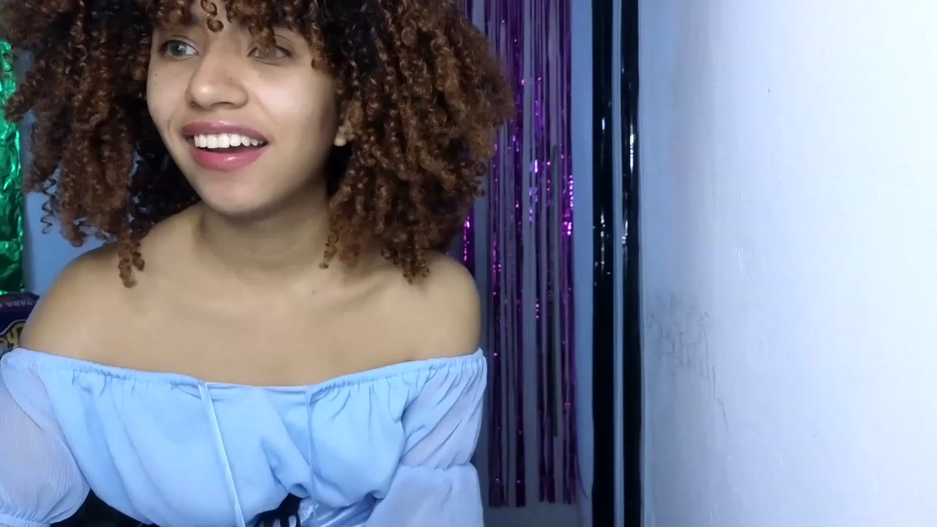 Gallery image thumbnail from Cofewithmilk's myfreecams stream on, 06/11/2023, 16:34 image 9 of 20