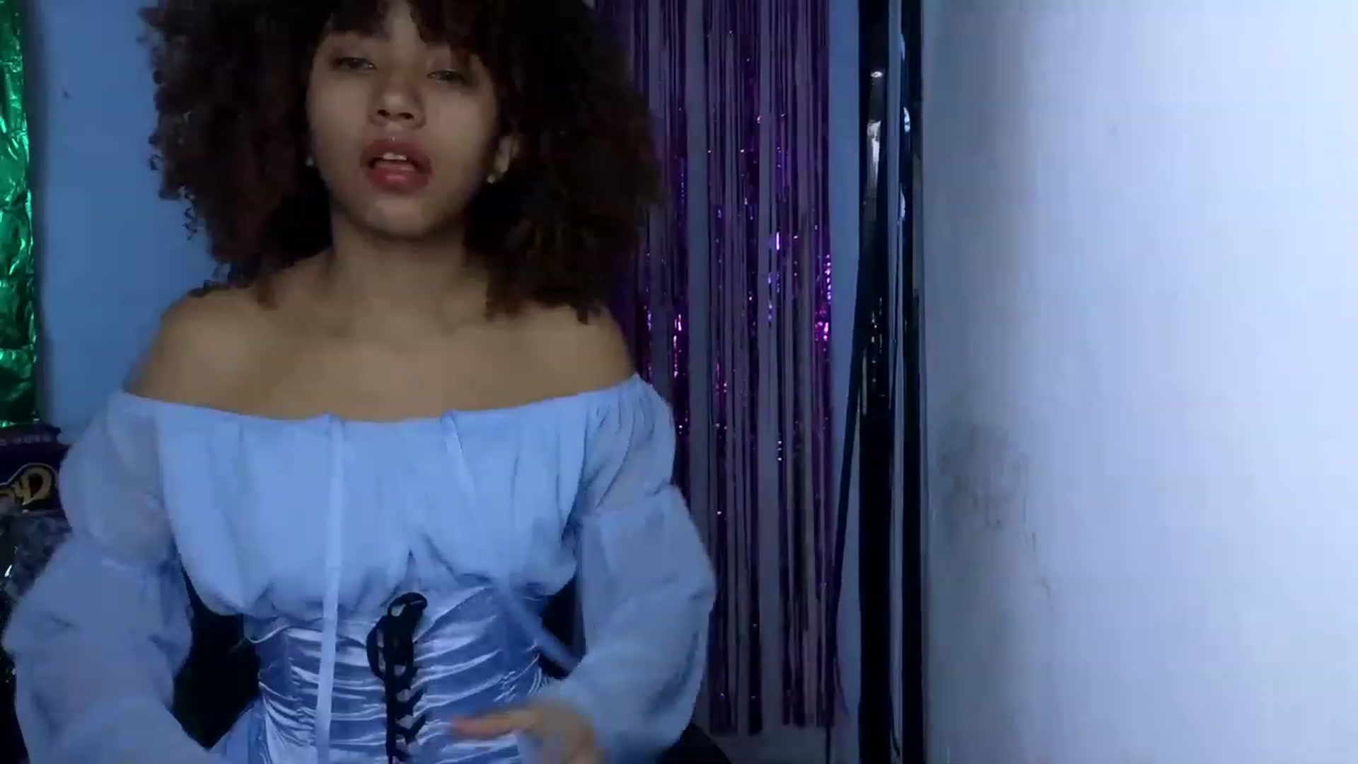 Gallery image thumbnail from Cofewithmilk's myfreecams stream on, 06/11/2023, 16:34 image 7 of 20