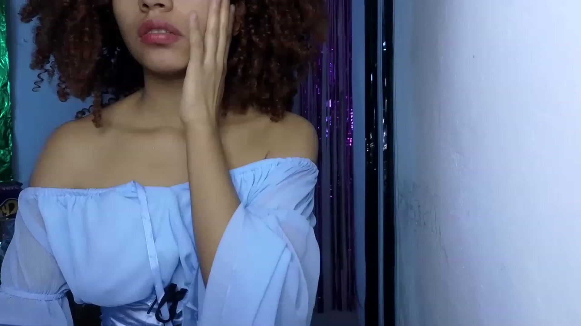 Gallery image thumbnail from Cofewithmilk's myfreecams stream on, 06/11/2023, 16:34 image 2 of 20