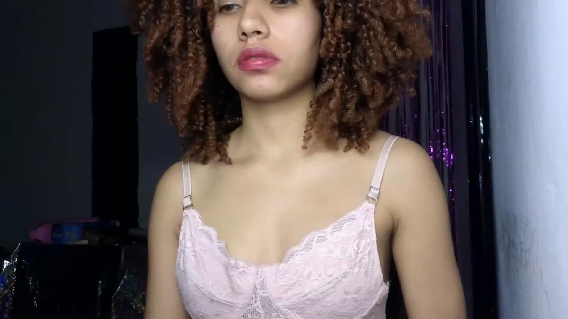 Gallery image thumbnail from Cofewithmilk's myfreecams stream on, 06/12/2023, 02:51 image 11 of 20