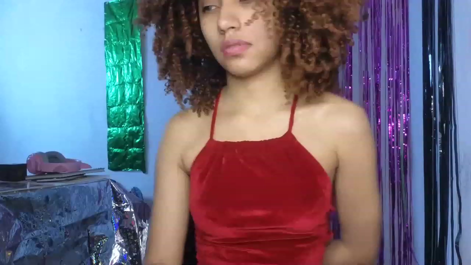 Gallery image thumbnail from Cofewithmilk's myfreecams stream on, 06/13/2023, 15:17 image 14 of 20