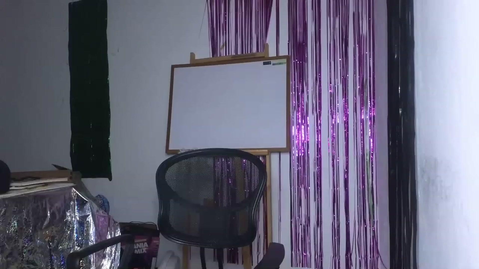 Gallery image thumbnail from Cofewithmilk's myfreecams stream on, 06/14/2023, 02:43 image 2 of 20