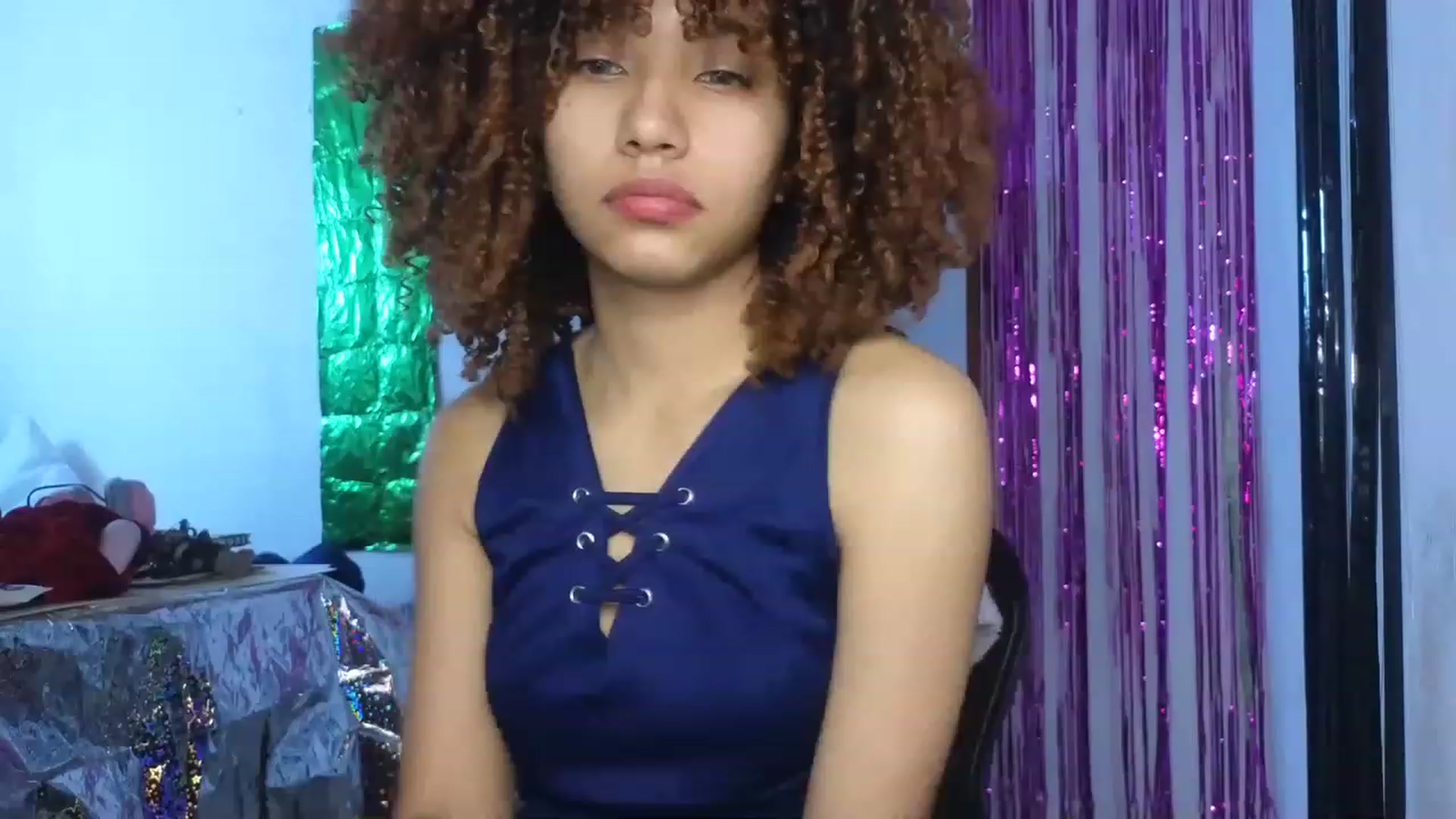 Gallery image thumbnail from Cofewithmilk's myfreecams stream on, 06/15/2023, 15:12 image 6 of 20