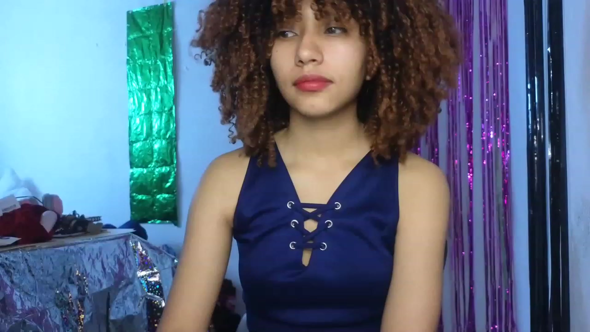 Gallery image thumbnail from Cofewithmilk's myfreecams stream on, 06/15/2023, 15:12 image 17 of 20