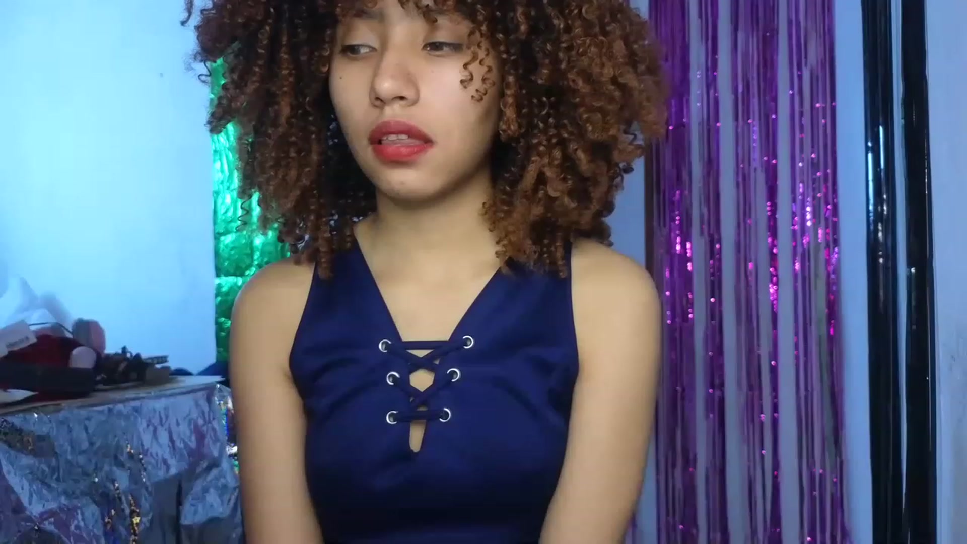 Gallery image thumbnail from Cofewithmilk's myfreecams stream on, 06/15/2023, 16:17 image 3 of 20
