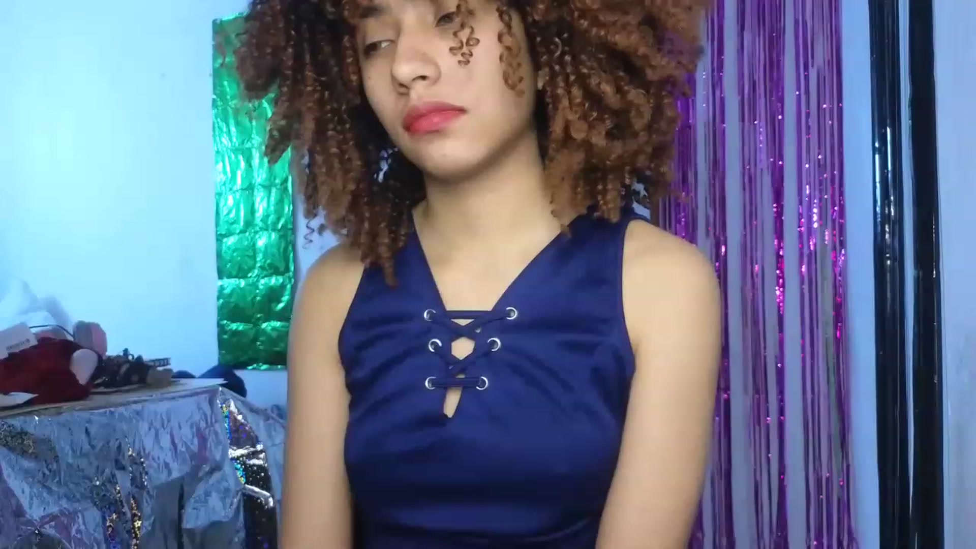 Gallery image thumbnail from Cofewithmilk's myfreecams stream on, 06/15/2023, 16:17 image 18 of 20
