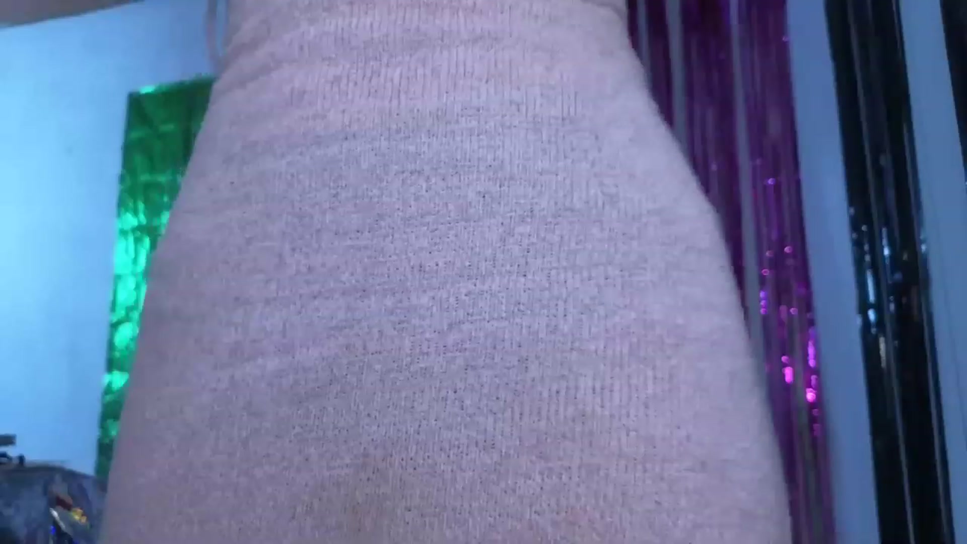 Gallery image thumbnail from Cofewithmilk's myfreecams stream on, 06/16/2023, 18:18 image 5 of 20