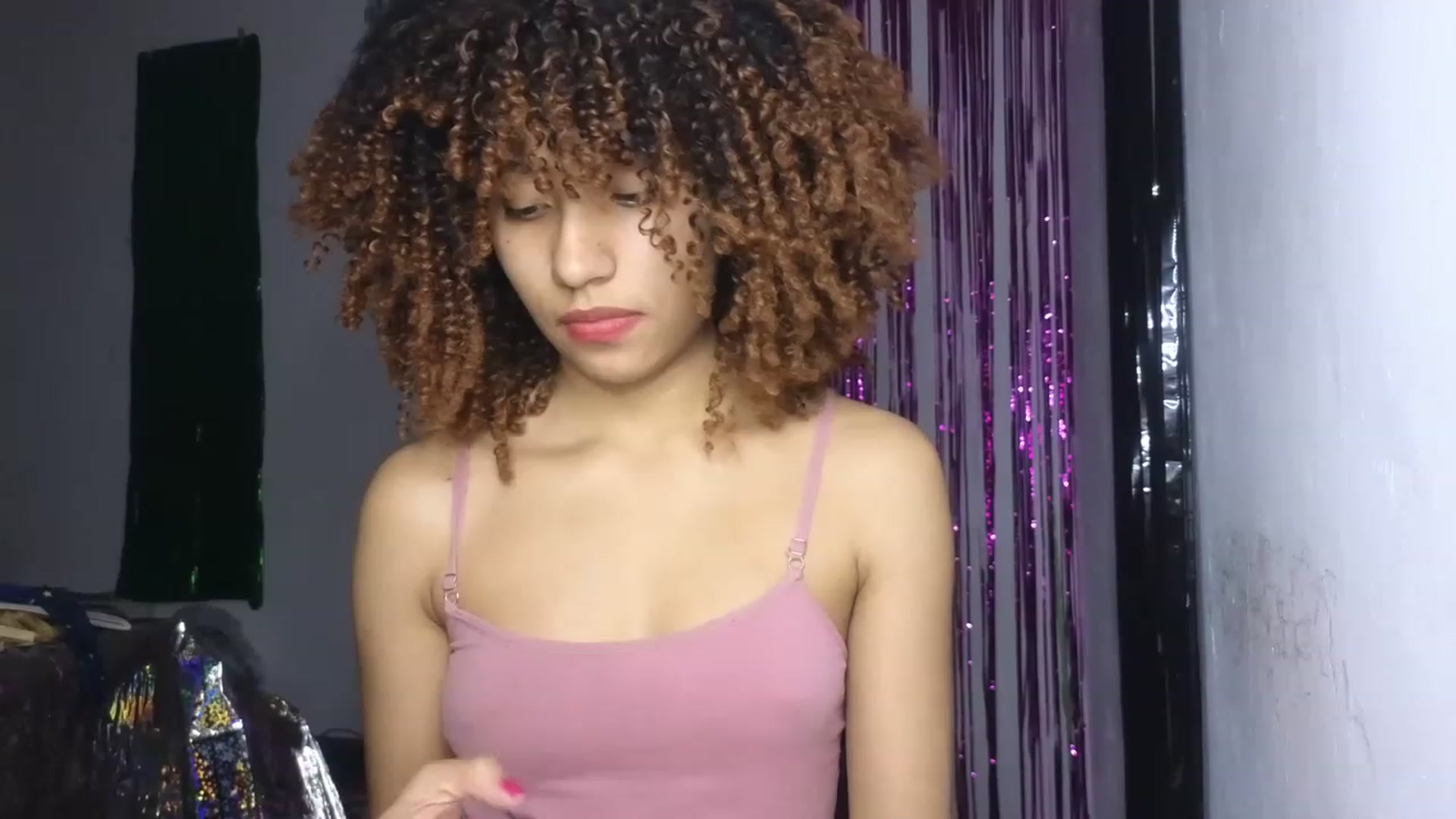 Gallery image thumbnail from Cofewithmilk's myfreecams stream on, 06/18/2023, 01:28 image 2 of 20
