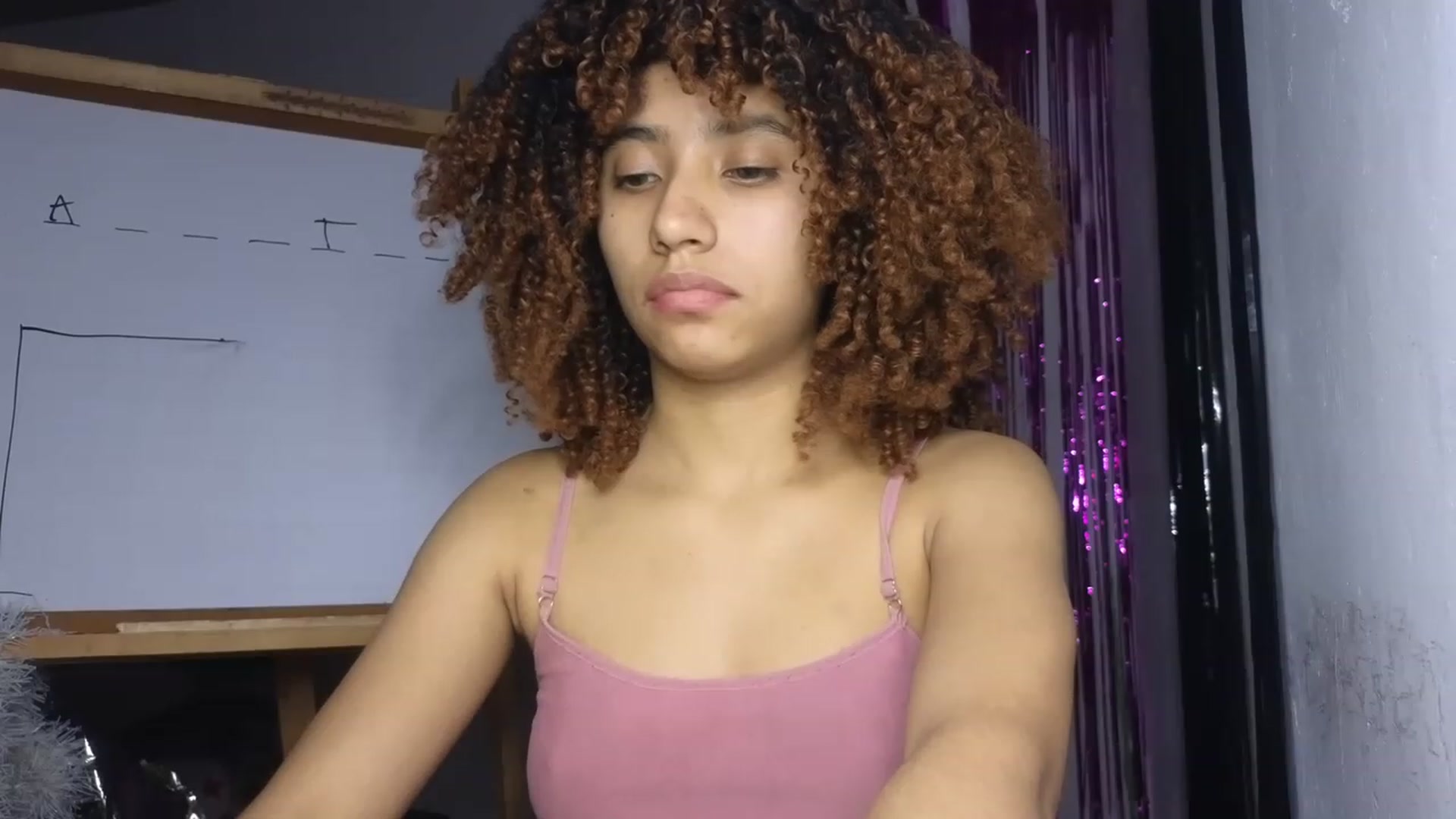 Gallery image thumbnail from Cofewithmilk's myfreecams stream on, 06/18/2023, 03:28 image 18 of 20