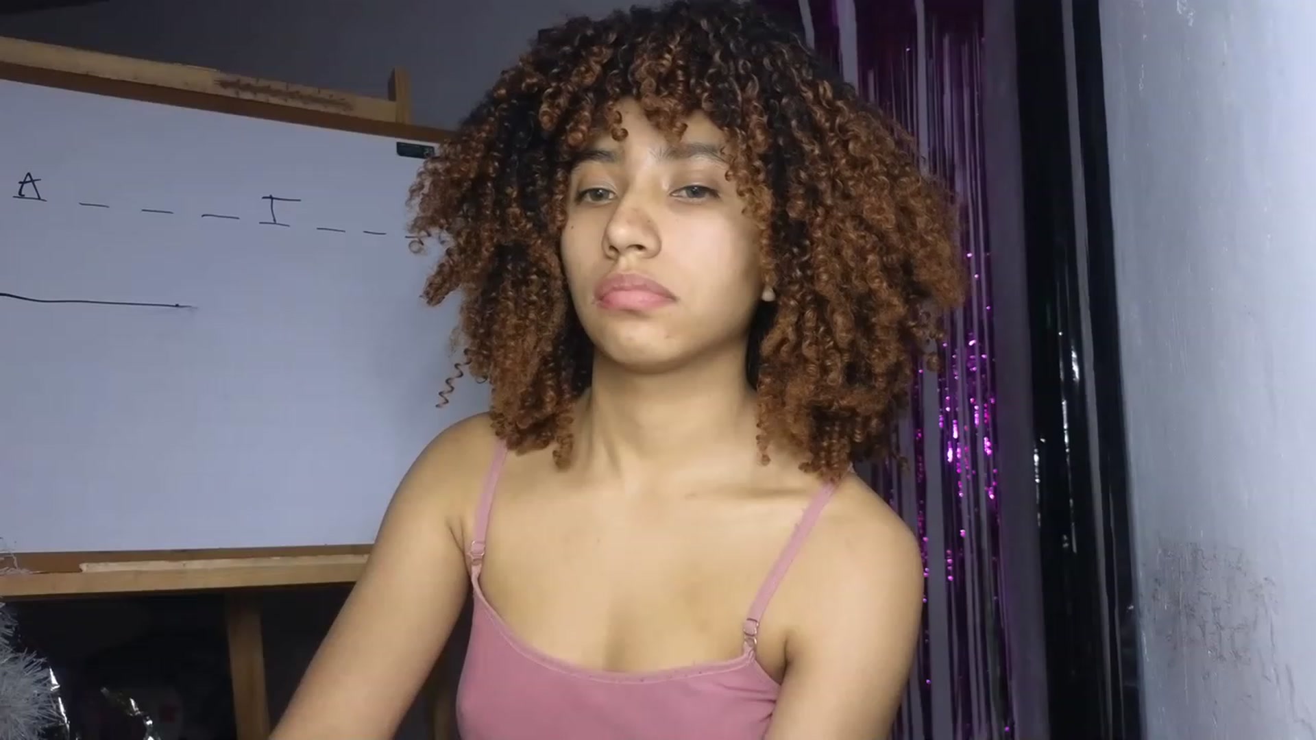Gallery image thumbnail from Cofewithmilk's myfreecams stream on, 06/18/2023, 03:28 image 12 of 20