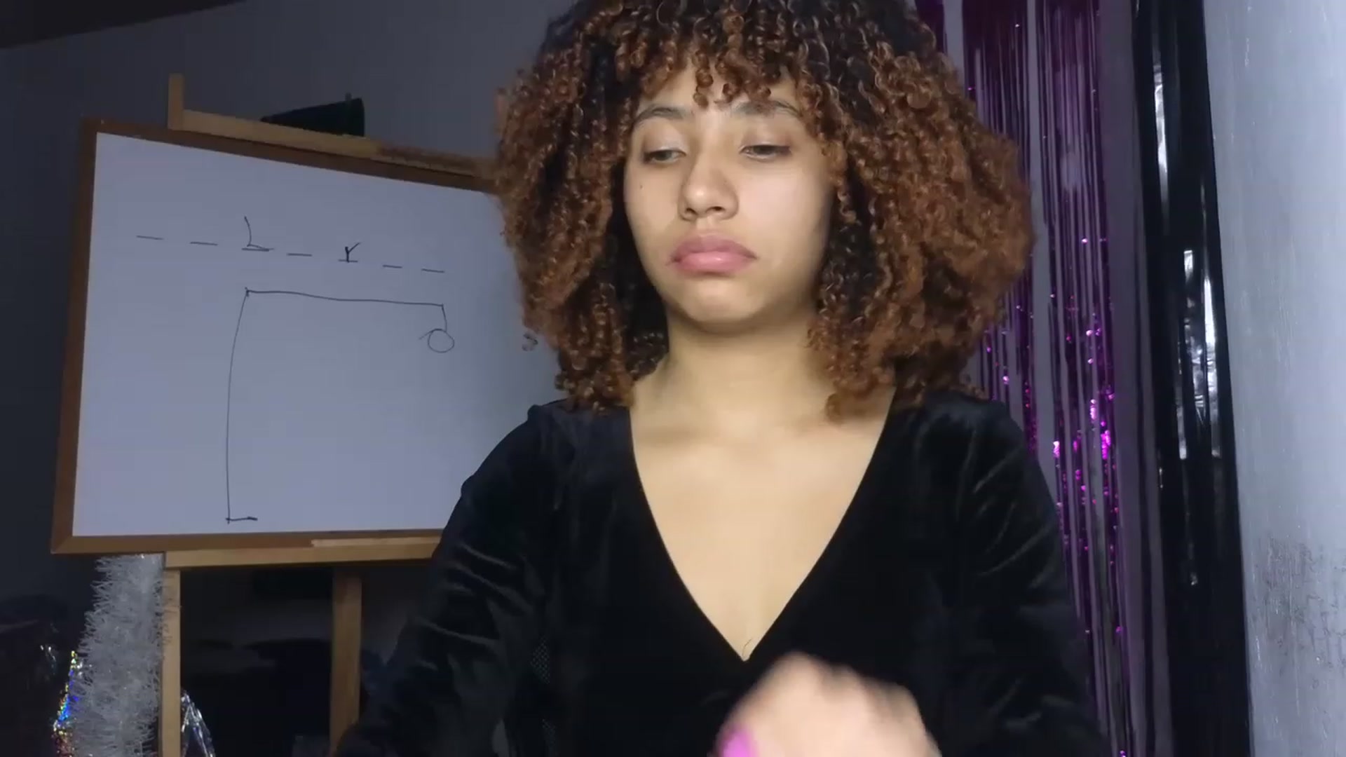 Gallery image thumbnail from Cofewithmilk's myfreecams stream on, 06/19/2023, 03:47 image 16 of 20