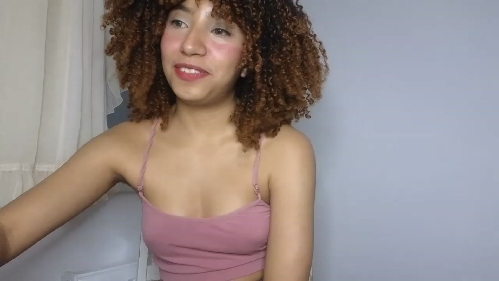Gallery image thumbnail from Cofewithmilk's myfreecams stream on, 07/04/2023, 01:42 image 6 of 20