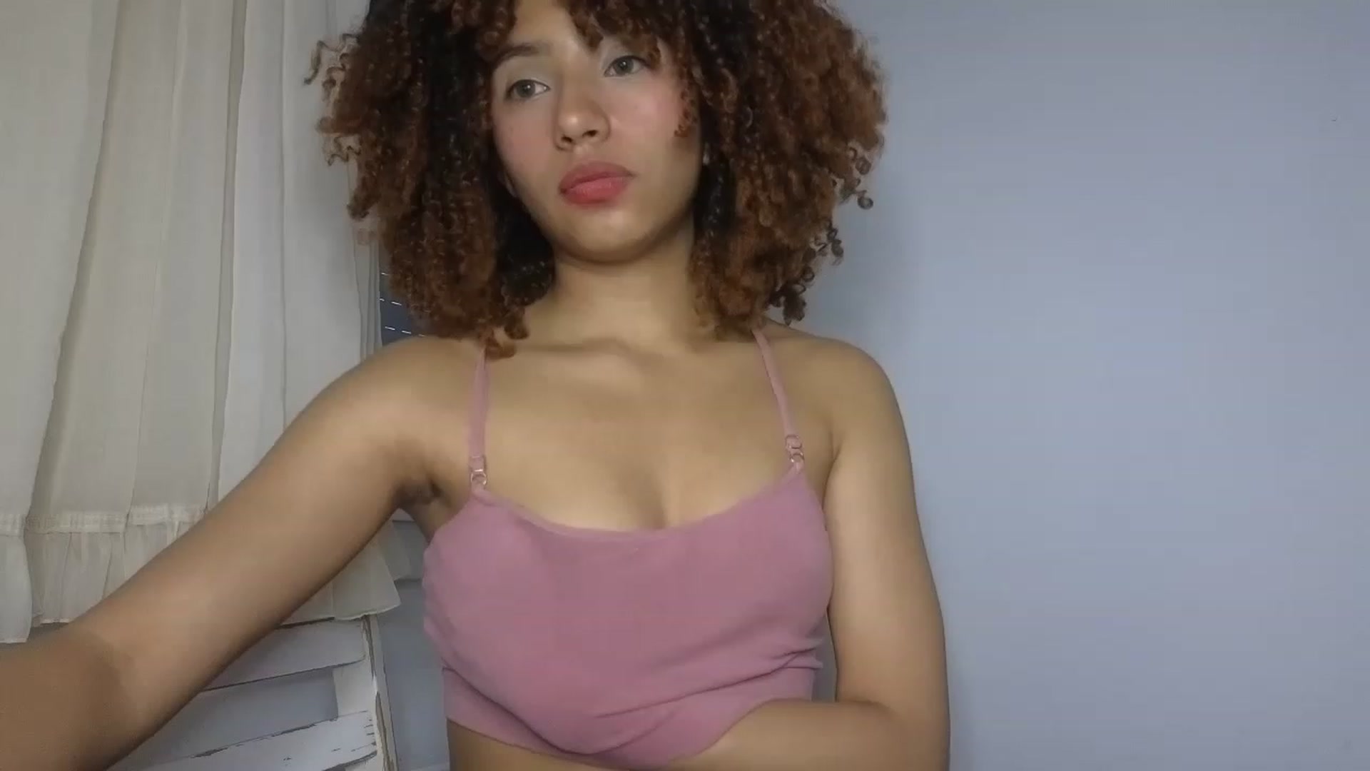 Gallery image thumbnail from Cofewithmilk's myfreecams stream on, 07/04/2023, 03:32 image 18 of 20