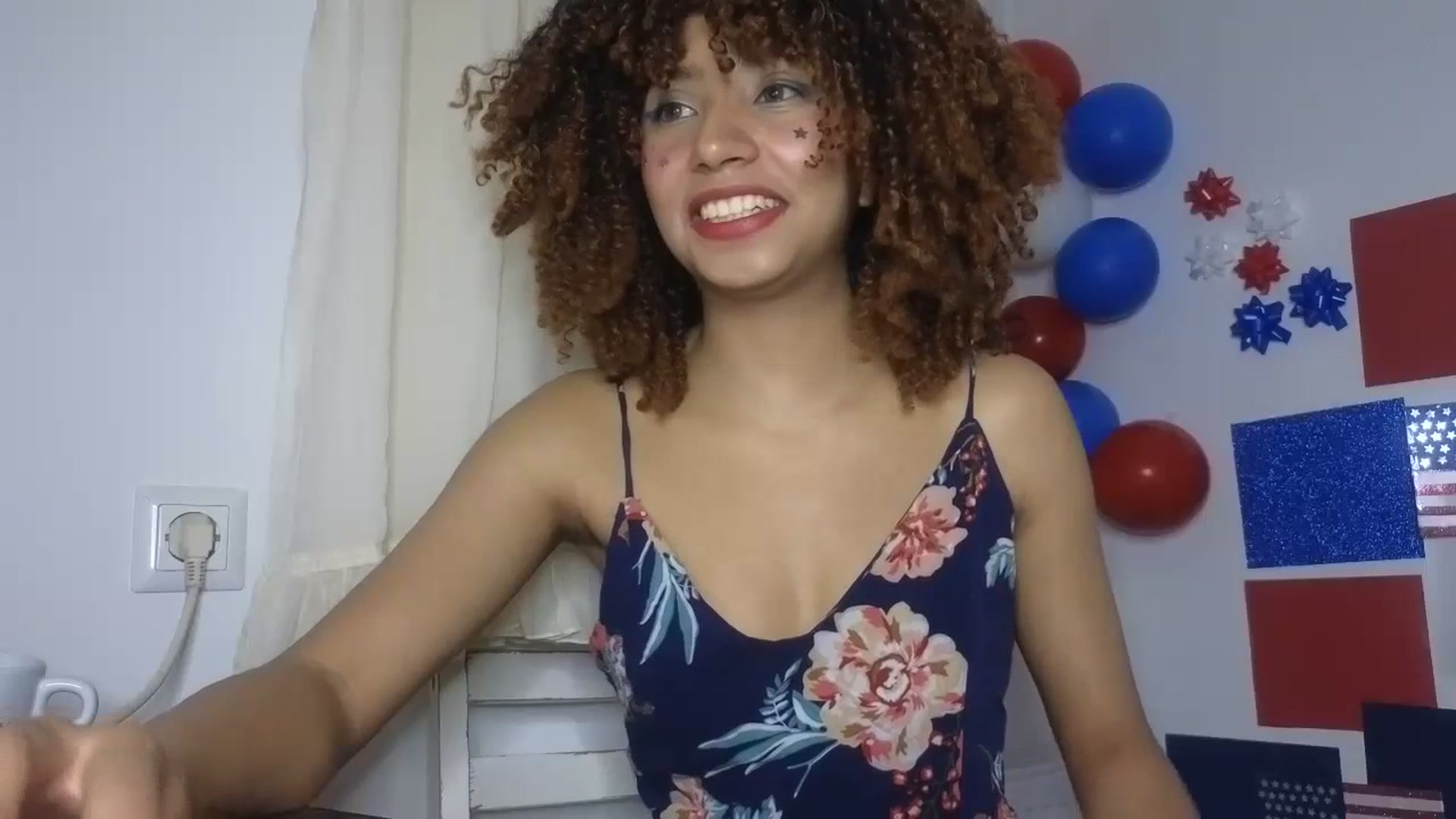 Gallery image thumbnail from Cofewithmilk's myfreecams stream on, 07/05/2023, 03:13 image 7 of 20