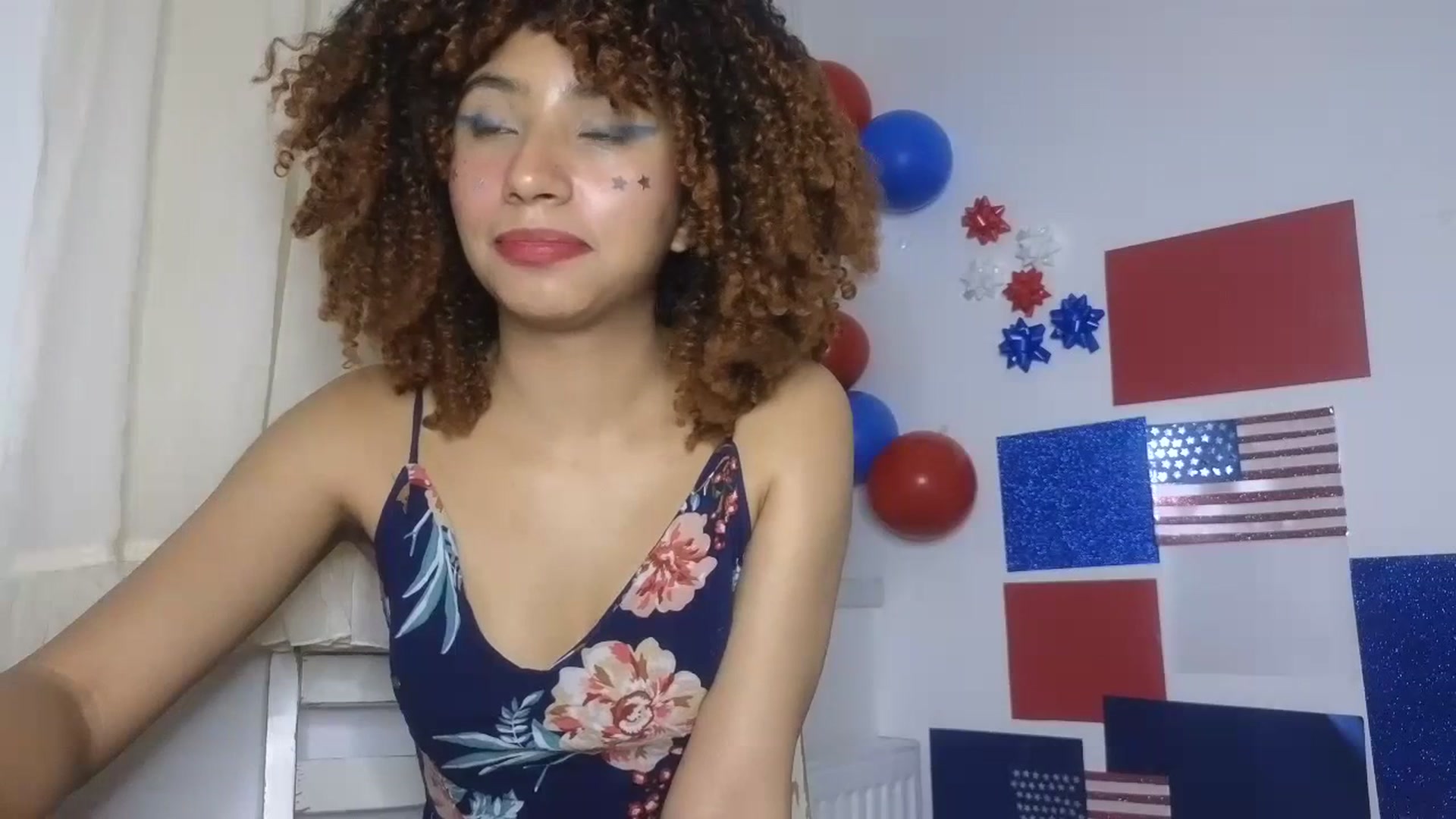 Gallery image thumbnail from Cofewithmilk's myfreecams stream on, 07/05/2023, 03:13 image 16 of 20