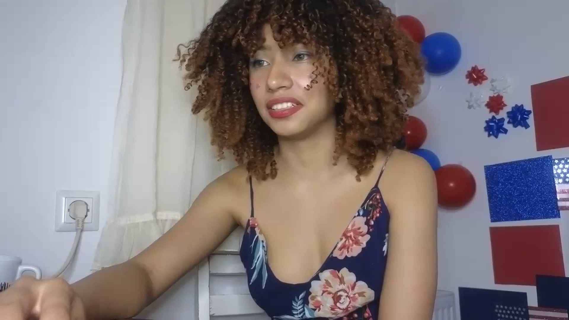 Gallery image thumbnail from Cofewithmilk's myfreecams stream on, 07/05/2023, 03:13 image 11 of 20