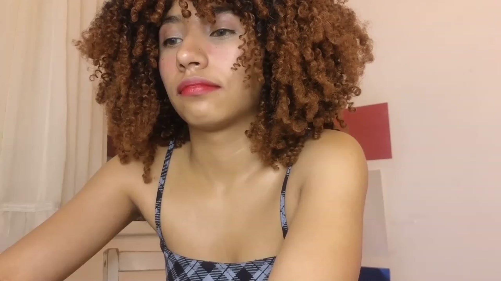 Gallery image thumbnail from Cofewithmilk's myfreecams stream on, 07/12/2023, 04:19 image 1 of 20