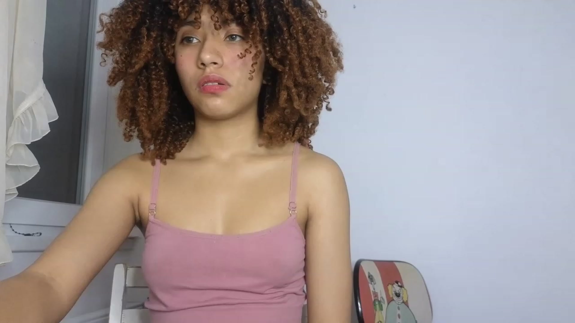 Gallery image thumbnail from Cofewithmilk's myfreecams stream on, 07/18/2023, 24:02 image 4 of 20