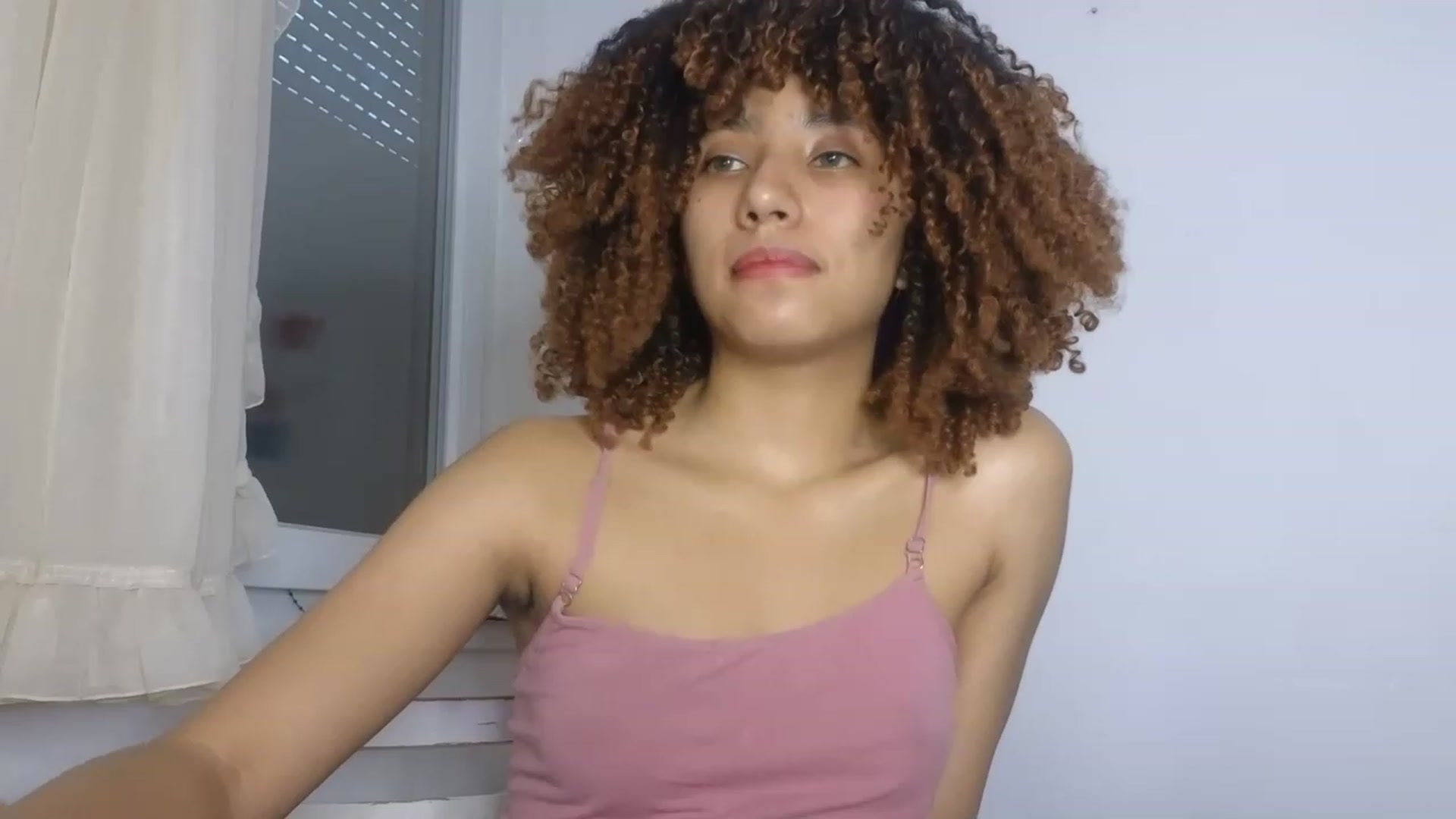 Gallery image thumbnail from Cofewithmilk's myfreecams stream on, 07/18/2023, 05:42 image 15 of 20
