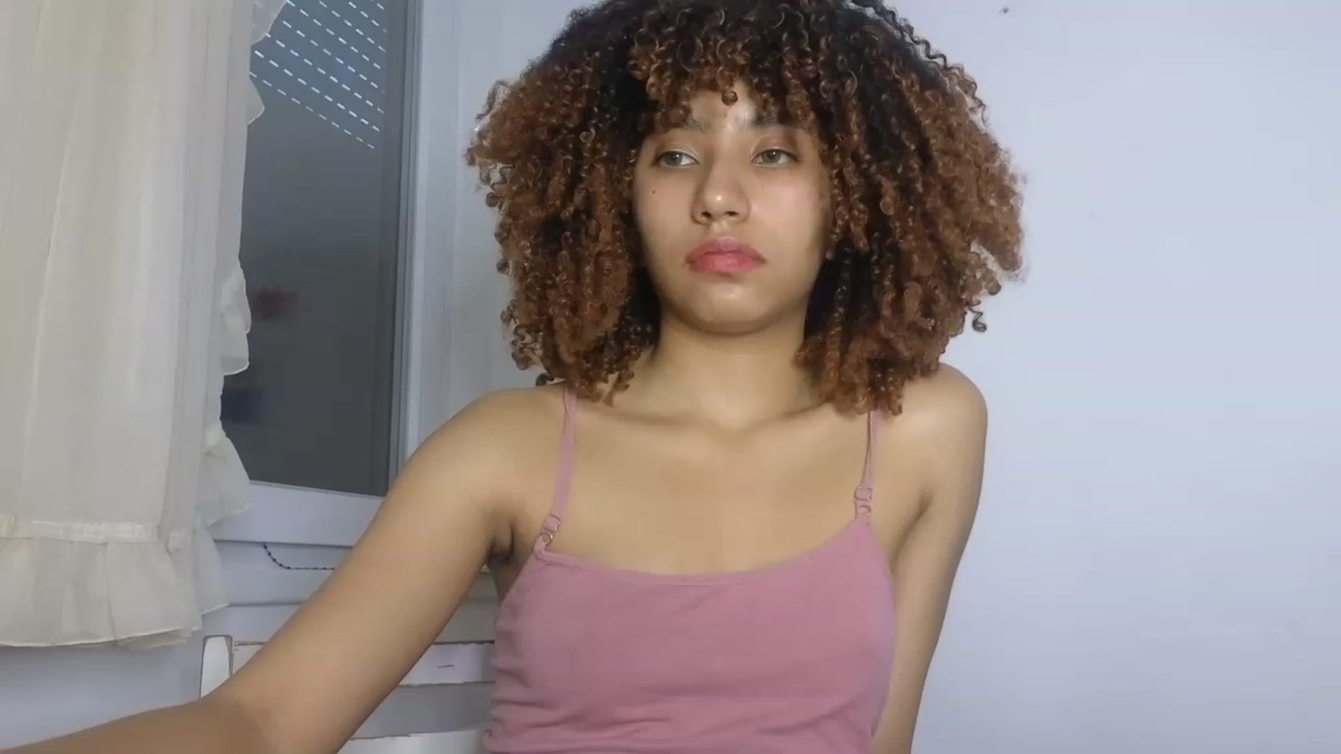 Gallery image thumbnail from Cofewithmilk's myfreecams stream on, 07/18/2023, 05:42 image 14 of 20