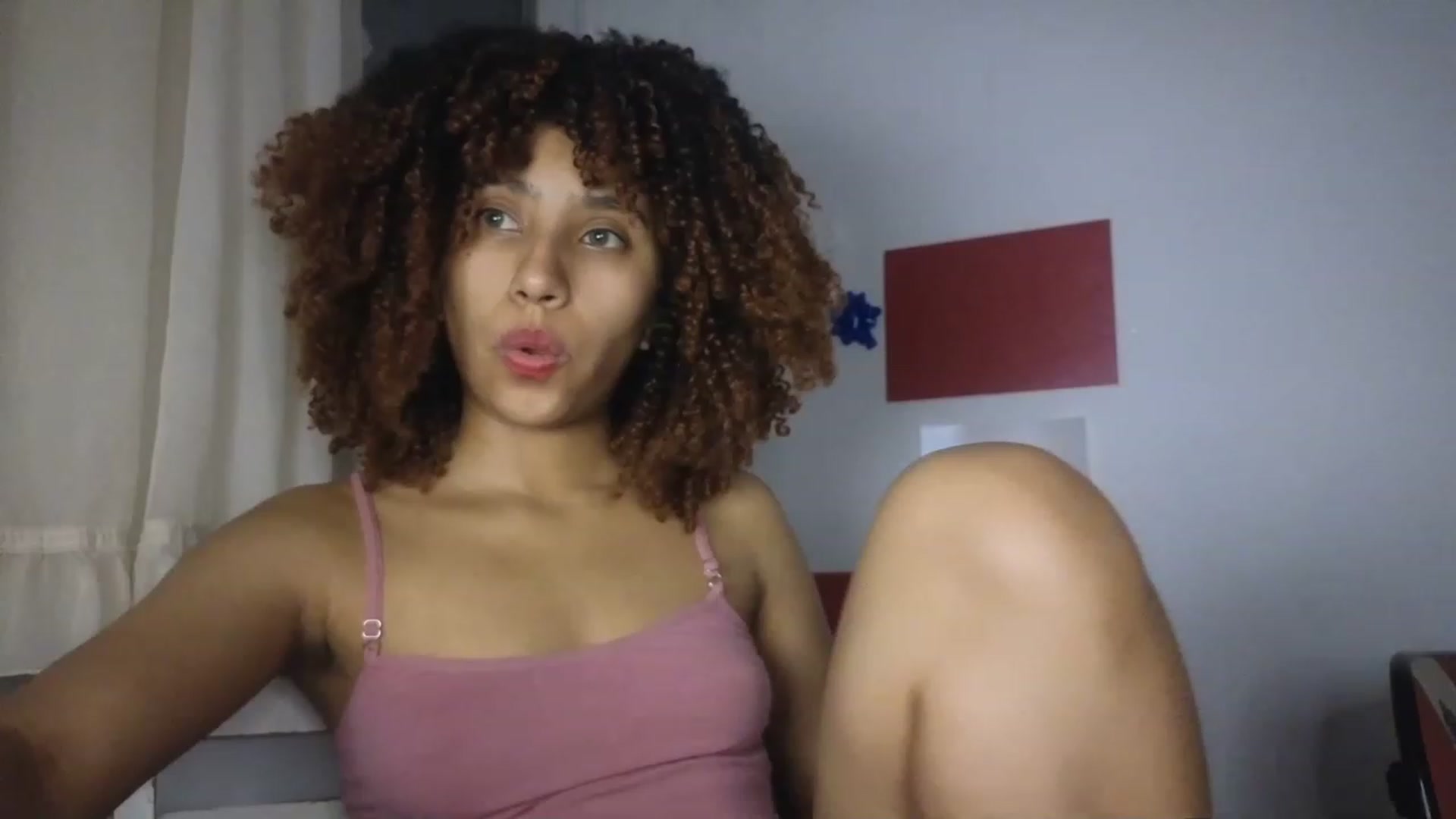 Gallery image thumbnail from Cofewithmilk's myfreecams stream on, 07/19/2023, 15:39 image 2 of 20