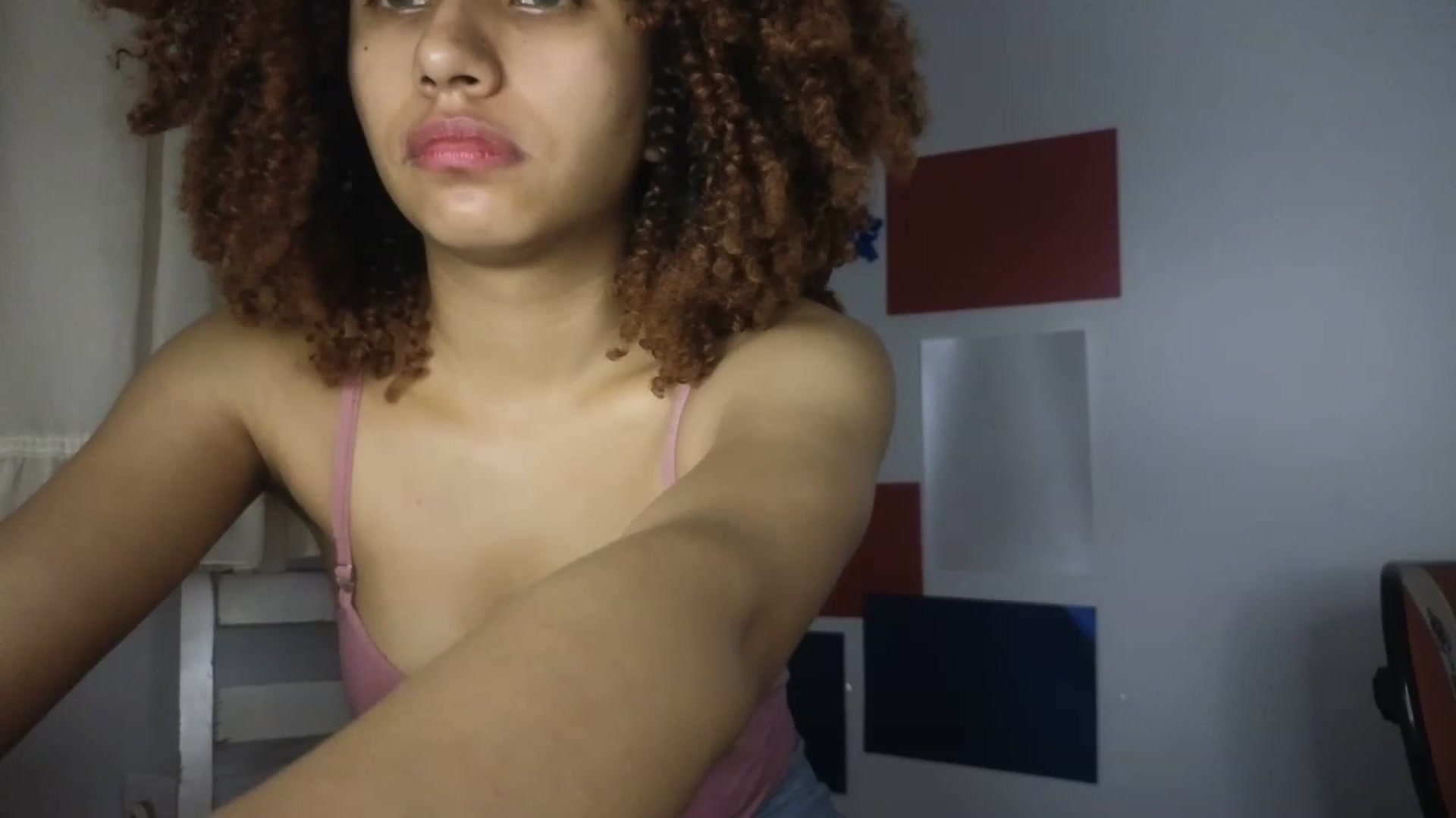 Gallery image thumbnail from Cofewithmilk's myfreecams stream on, 07/19/2023, 15:39 image 12 of 20