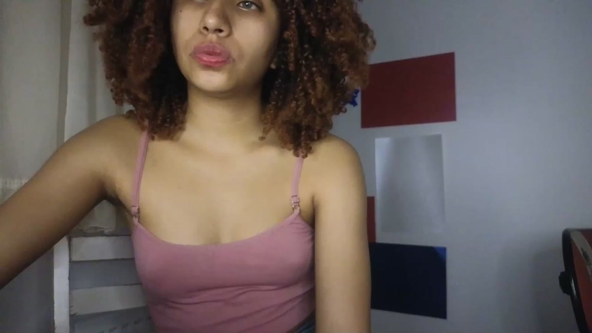 Gallery image thumbnail from Cofewithmilk's myfreecams stream on, 07/19/2023, 15:39 image 8 of 20