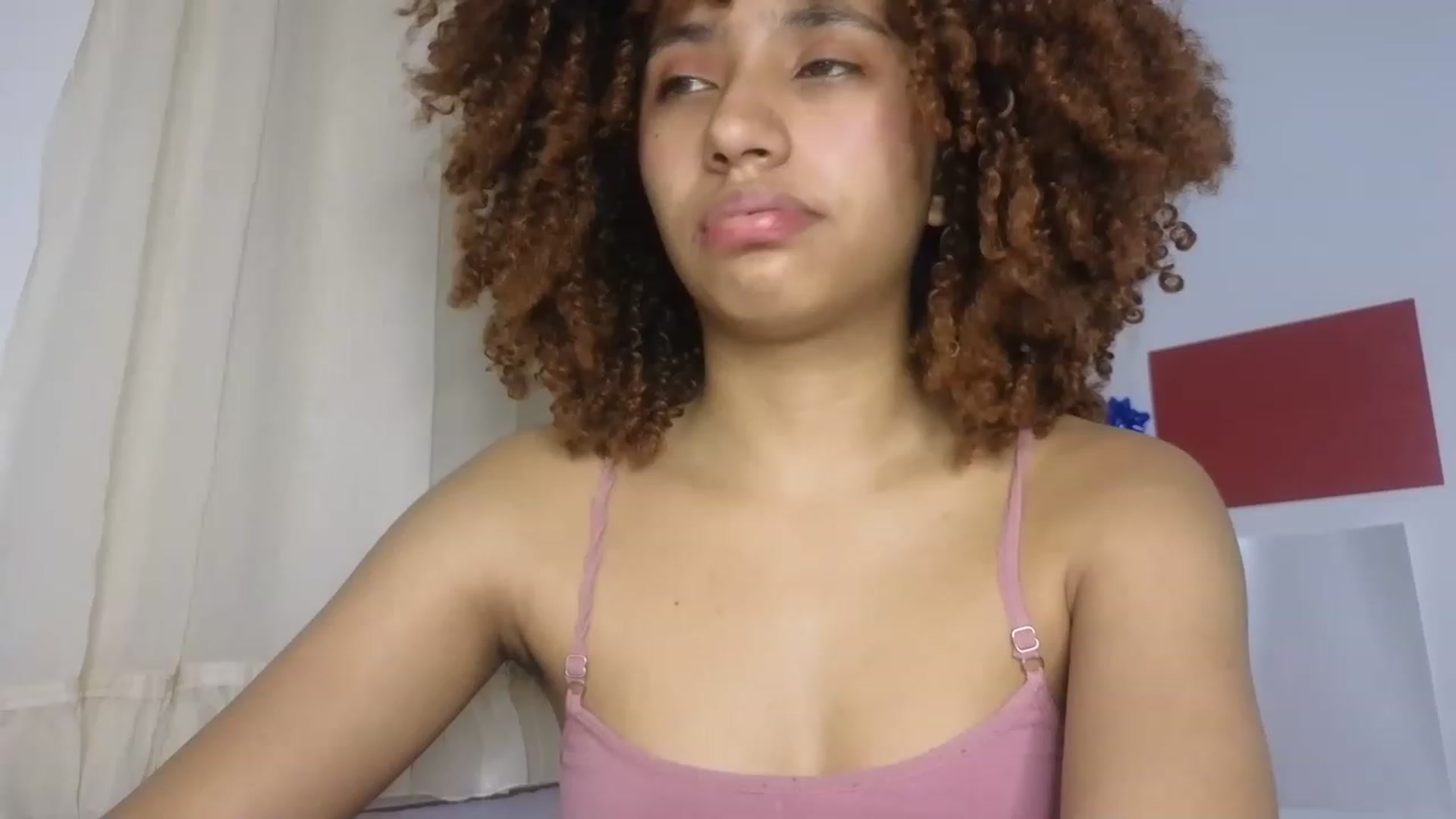 Gallery image thumbnail from Cofewithmilk's myfreecams stream on, 07/22/2023, 10:13 image 5 of 20