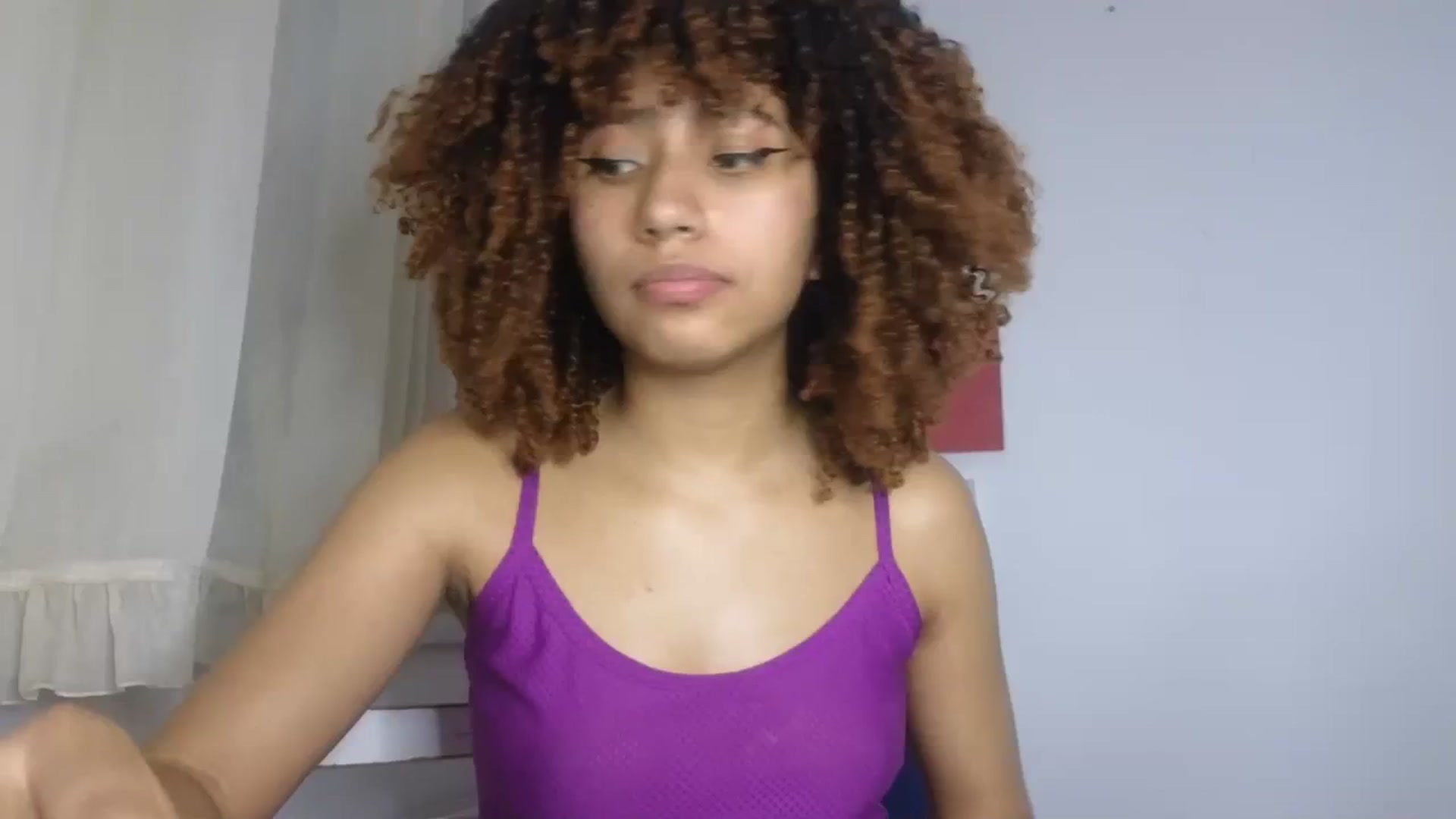 Gallery image thumbnail from Cofewithmilk's myfreecams stream on, 08/03/2023, 19:02 image 19 of 20