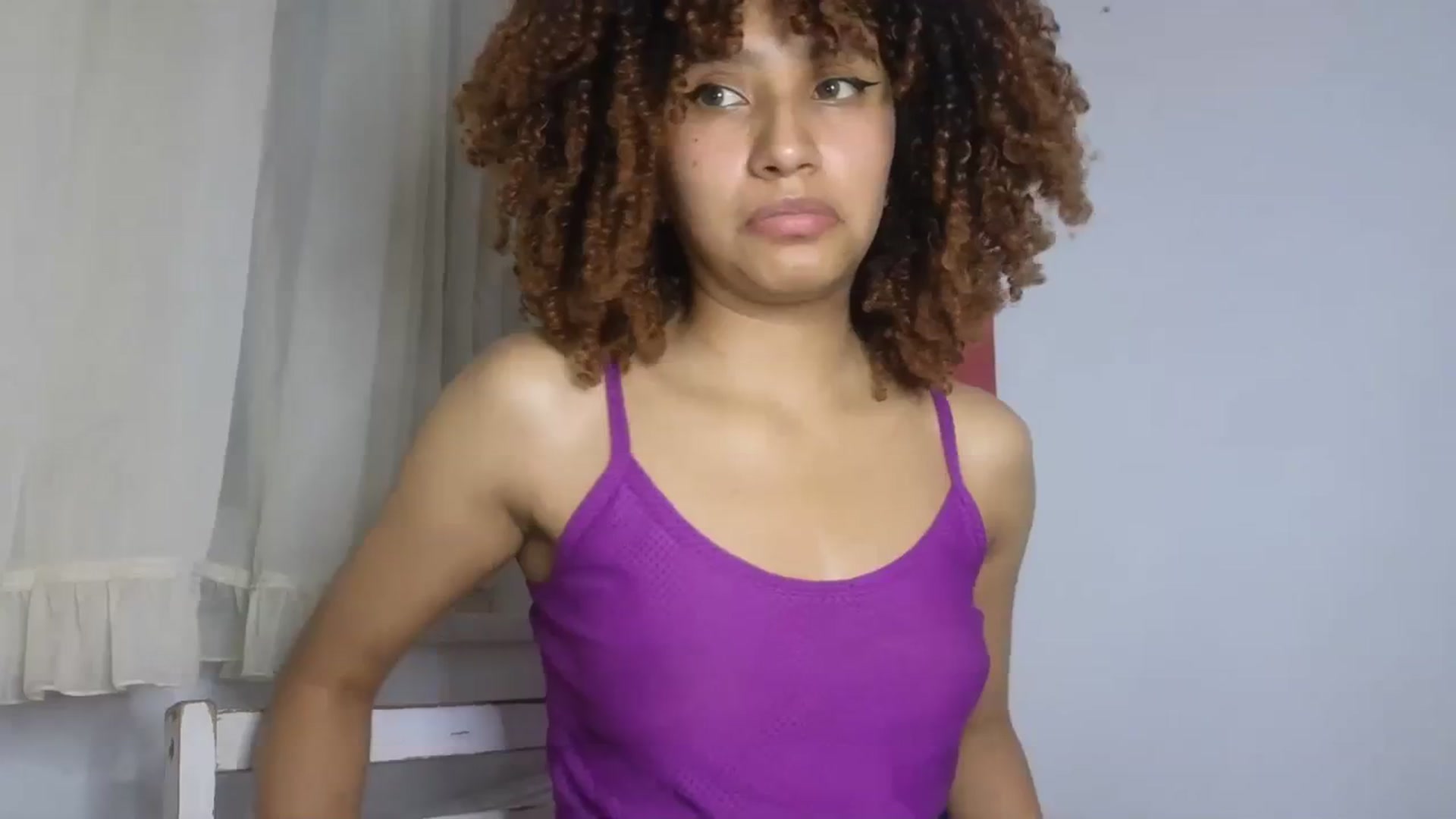 Gallery image thumbnail from Cofewithmilk's myfreecams stream on, 08/03/2023, 19:02 image 16 of 20