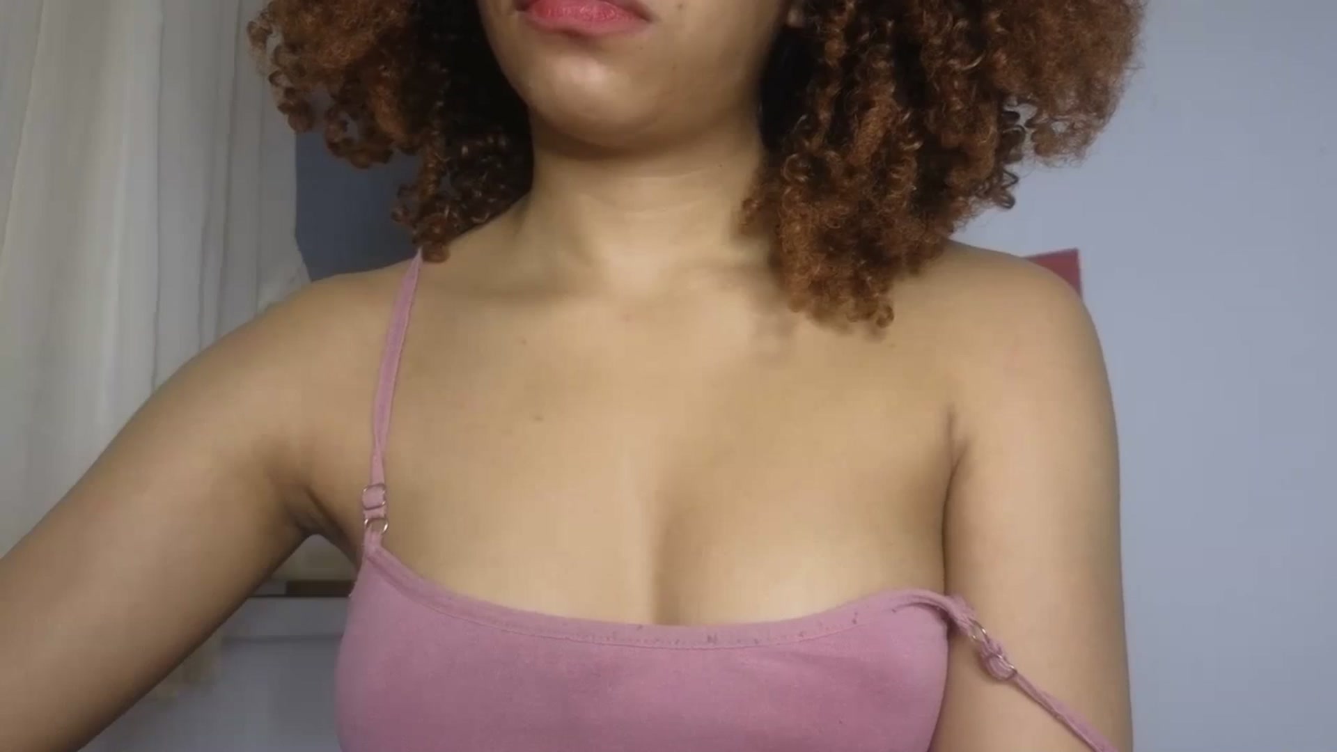 Gallery image thumbnail from Cofewithmilk's myfreecams stream on, 08/06/2023, 16:33 image 12 of 20
