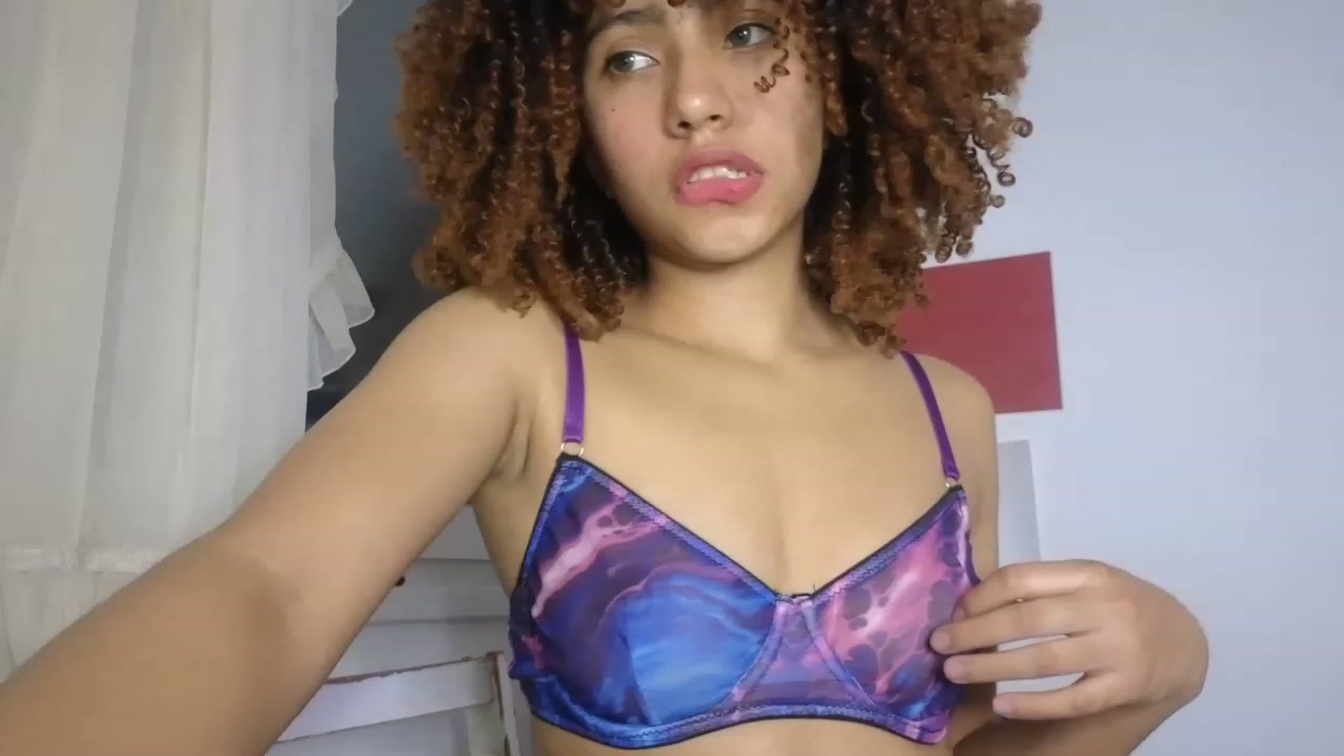 Gallery image thumbnail from Cofewithmilk's myfreecams stream on, 08/09/2023, 02:45 image 17 of 20