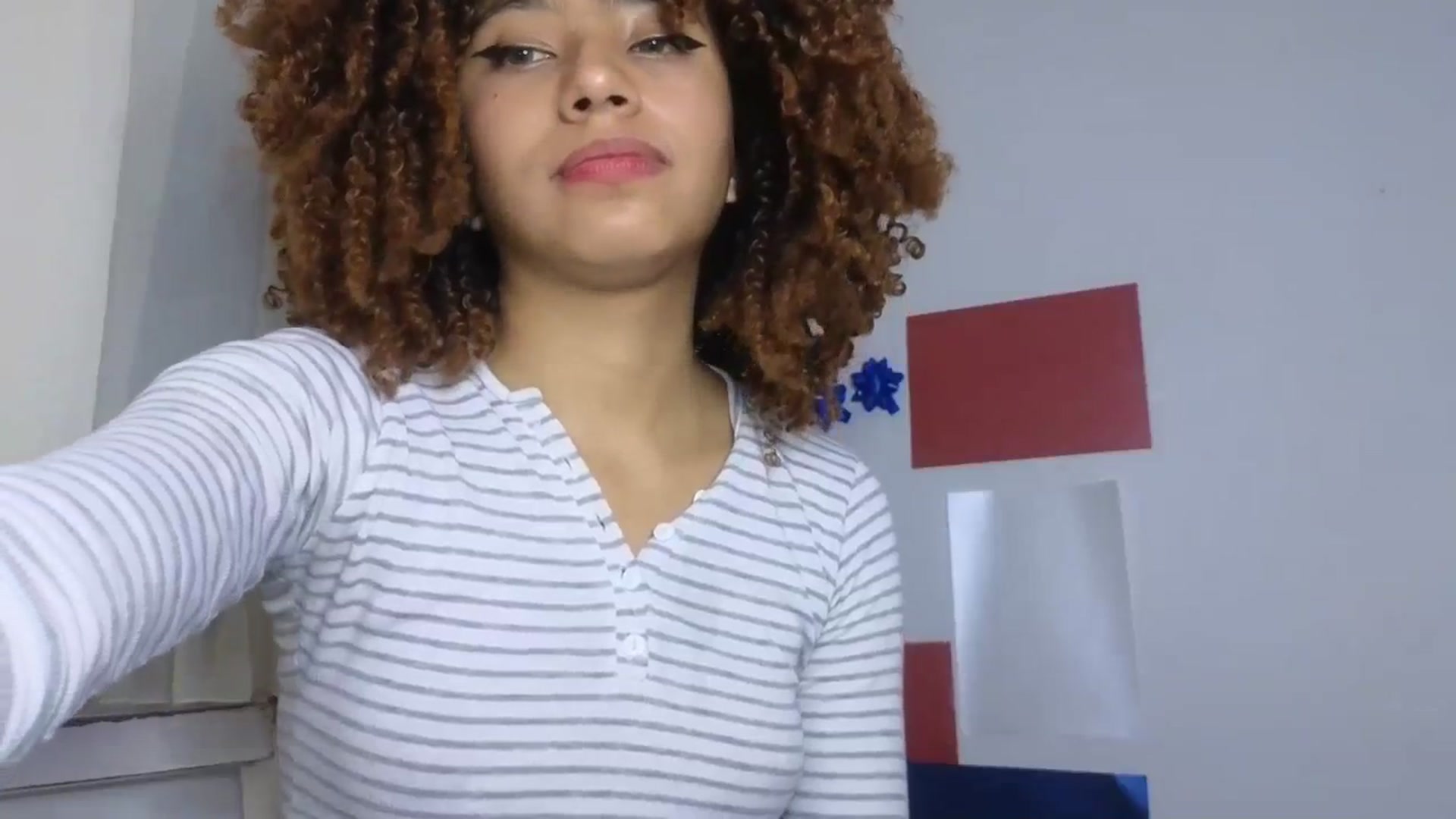 Gallery image thumbnail from Cofewithmilk's myfreecams stream on, 08/14/2023, 04:15 image 13 of 20