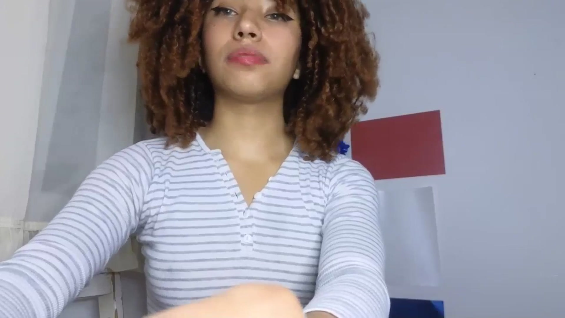 Gallery image thumbnail from Cofewithmilk's myfreecams stream on, 08/14/2023, 04:15 image 11 of 20