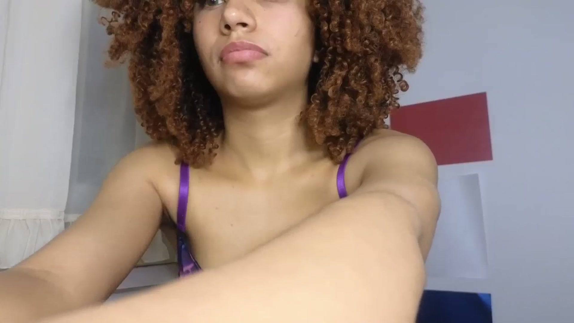 Gallery image thumbnail from Cofewithmilk's myfreecams stream on, 08/14/2023, 04:57 image 13 of 20