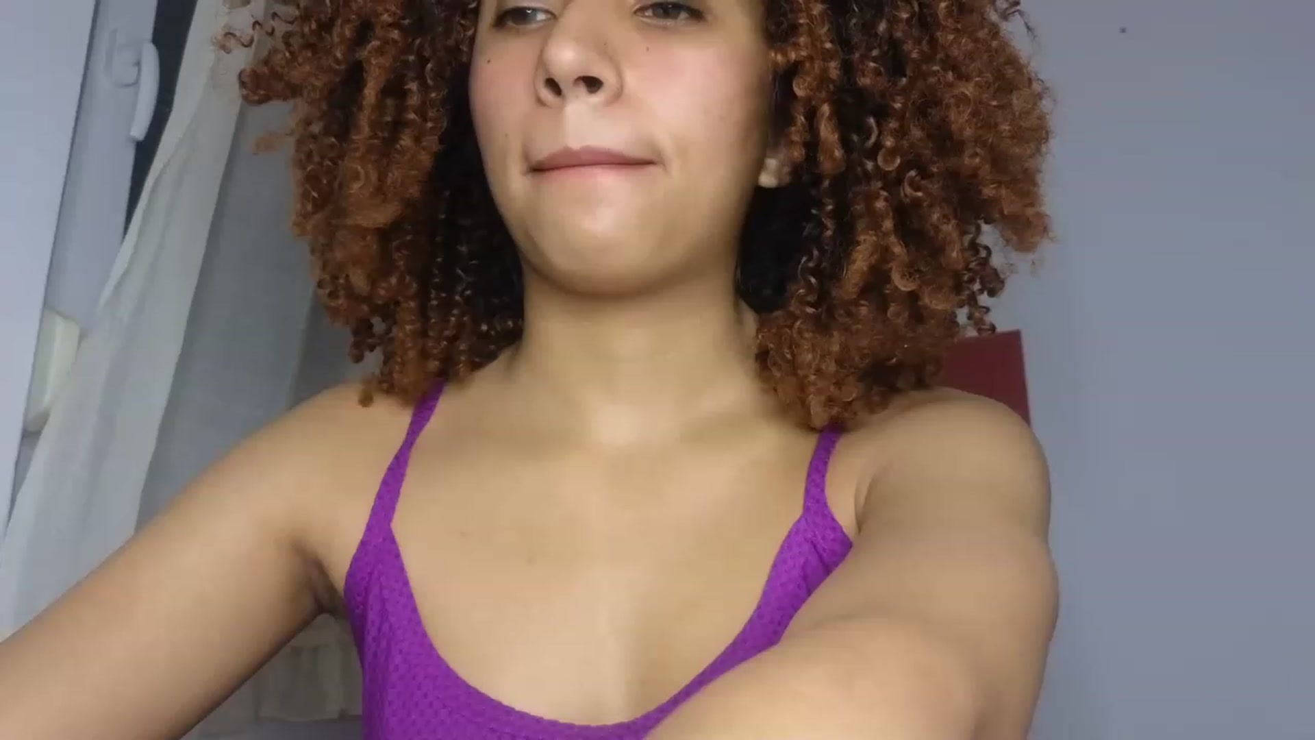 Gallery image thumbnail from Cofewithmilk's myfreecams stream on, 08/15/2023, 05:21 image 11 of 20