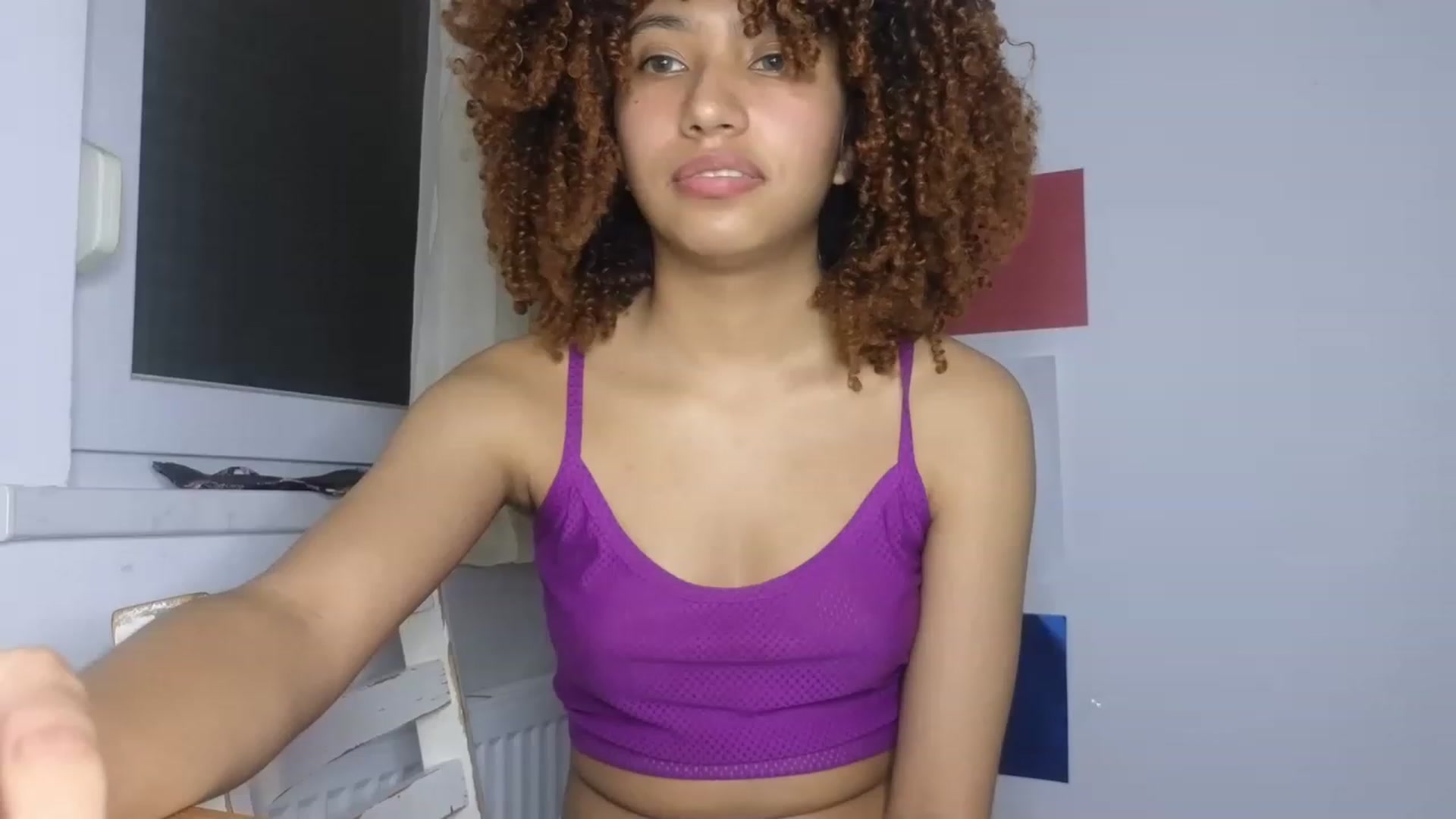 Gallery image thumbnail from Cofewithmilk's myfreecams stream on, 08/15/2023, 05:21 image 3 of 20