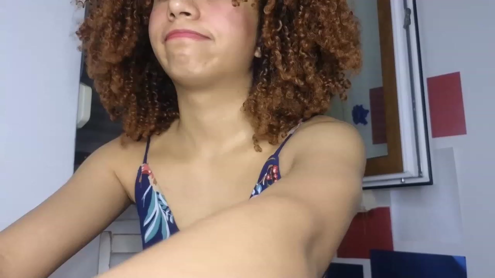 Gallery image thumbnail from Cofewithmilk's myfreecams stream on, 08/15/2023, 20:17 image 13 of 20
