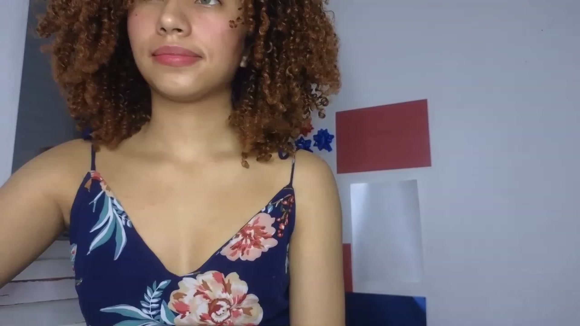 Gallery image thumbnail from Cofewithmilk's myfreecams stream on, 08/15/2023, 20:17 image 15 of 20