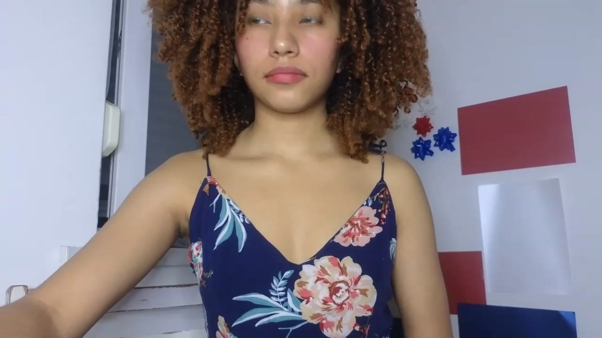 Gallery image thumbnail from Cofewithmilk's myfreecams stream on, 08/15/2023, 20:17 image 20 of 20
