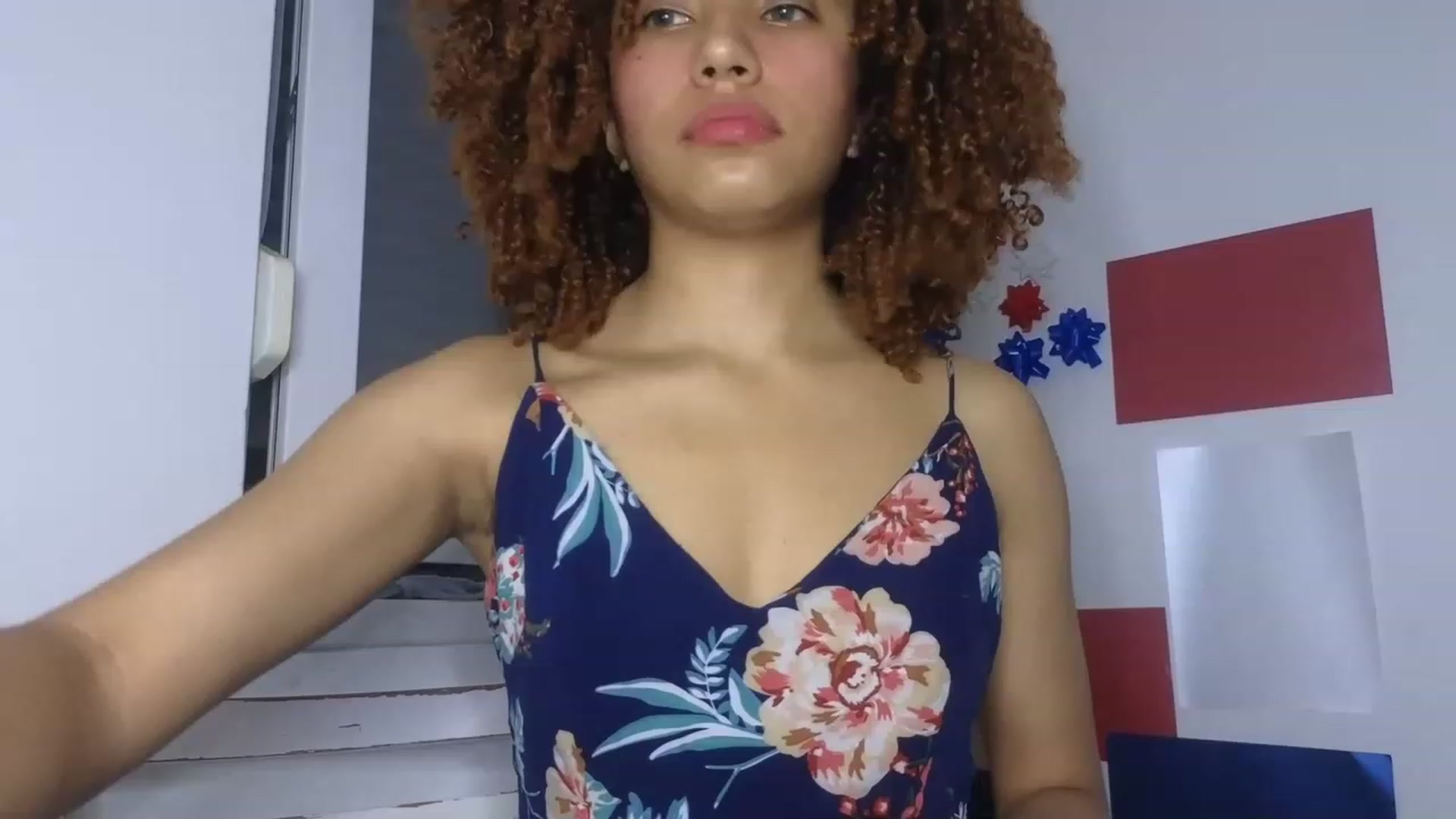Gallery image thumbnail from Cofewithmilk's myfreecams stream on, 08/15/2023, 20:17 image 19 of 20